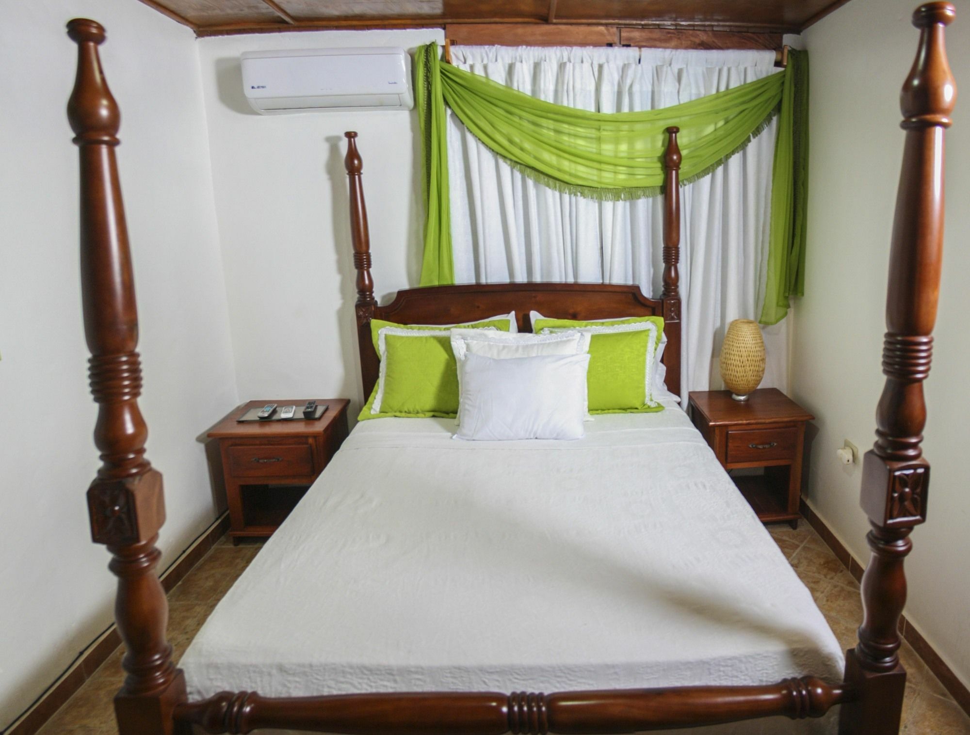 Hotel Sea Breeze Paraíso Buitenkant foto